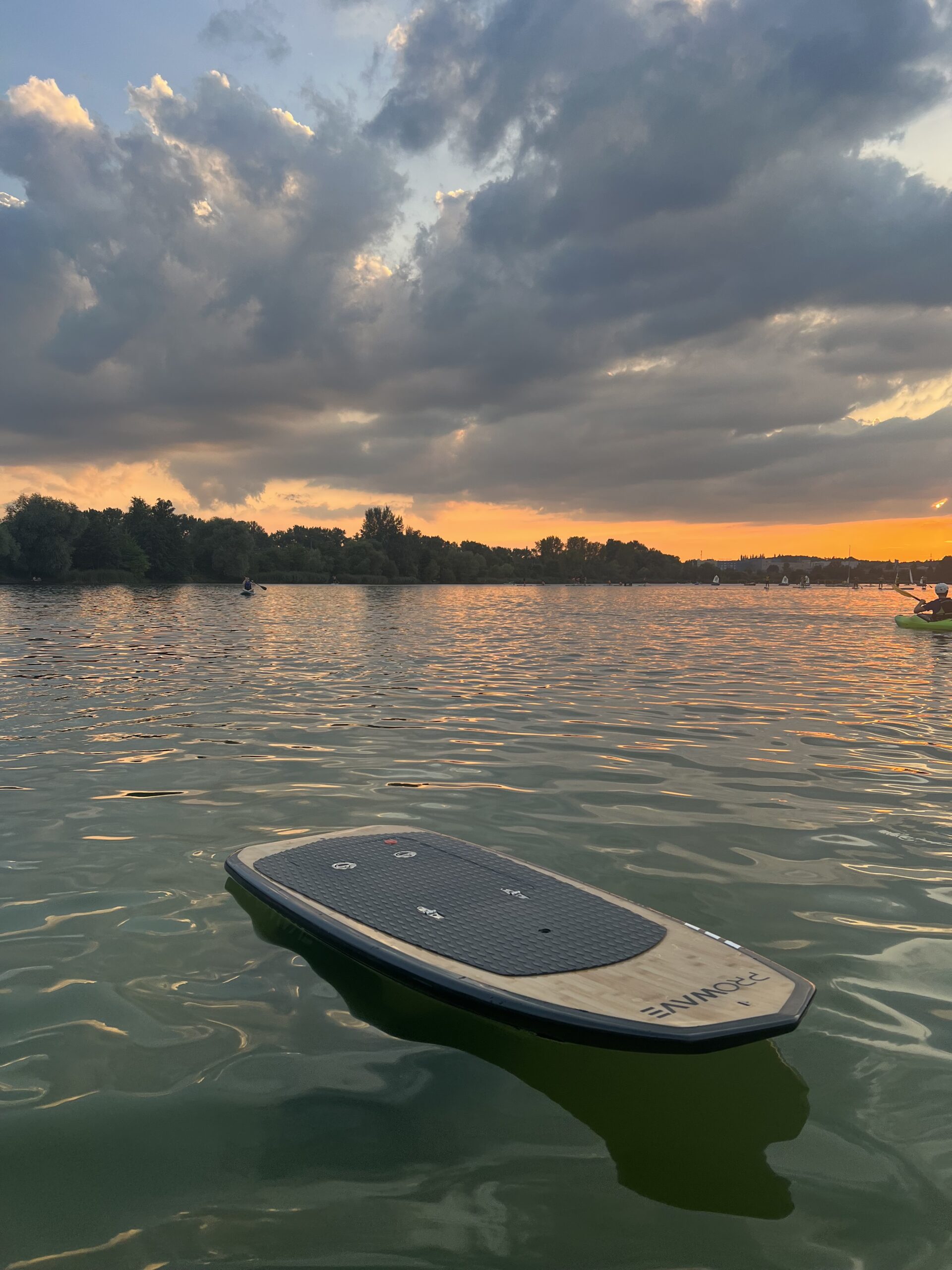 rening na efoilu, Ćwiczenia z efoilem, Efoil Pro Wave Surfing